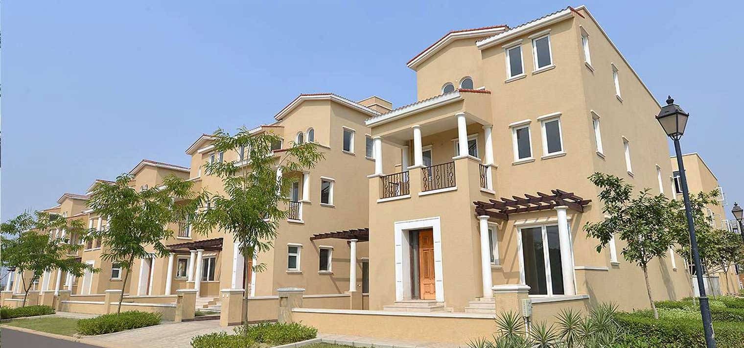 Emaar Heights villas & townhouses